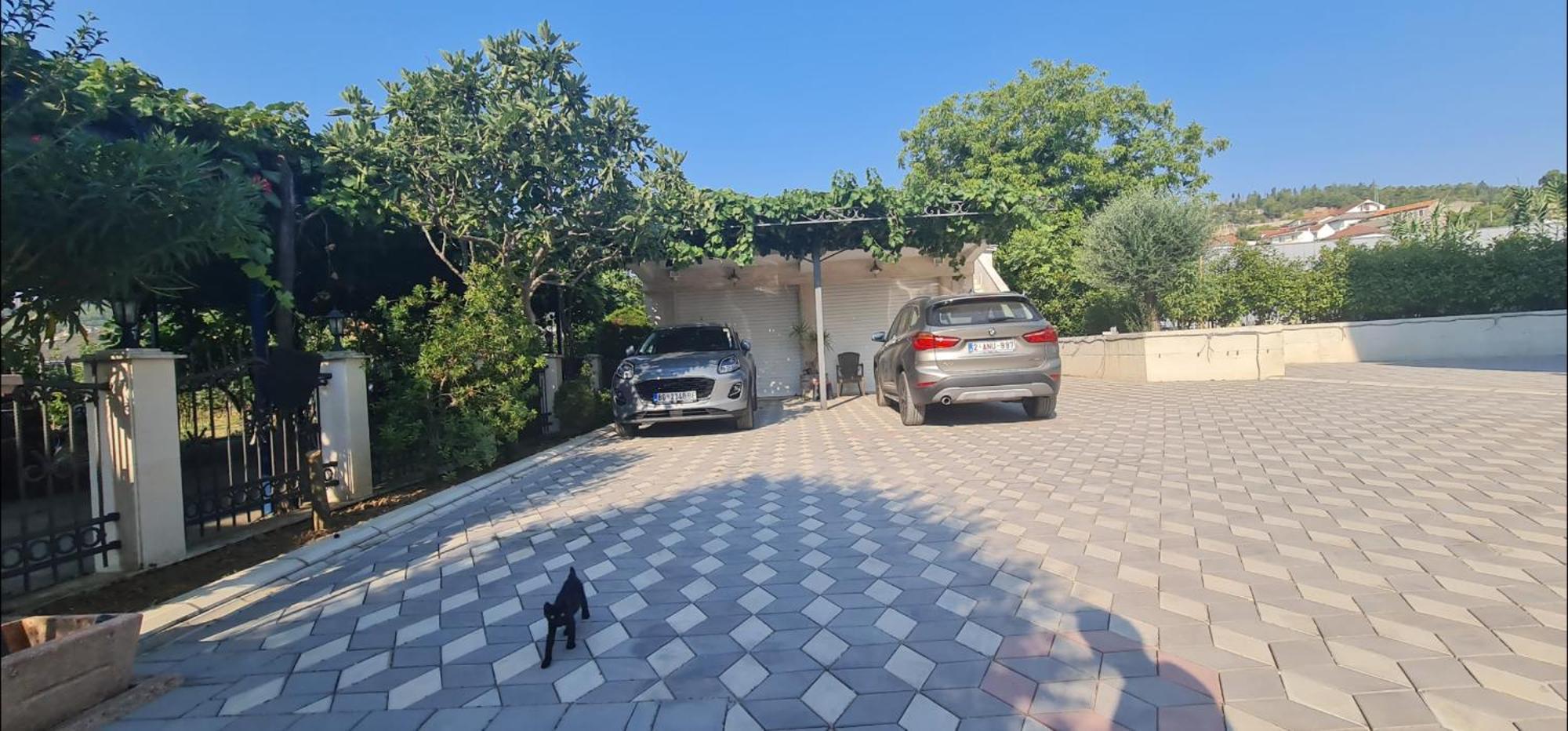Olivegarten * Ulcinj